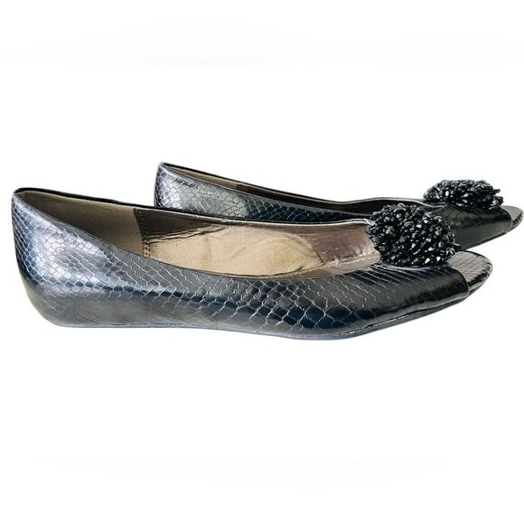 NWT Kenneth Cole Reaction Black Snakeskin Flats, Sparkly Embellishments sz 9.5 - Picture 5 of 7